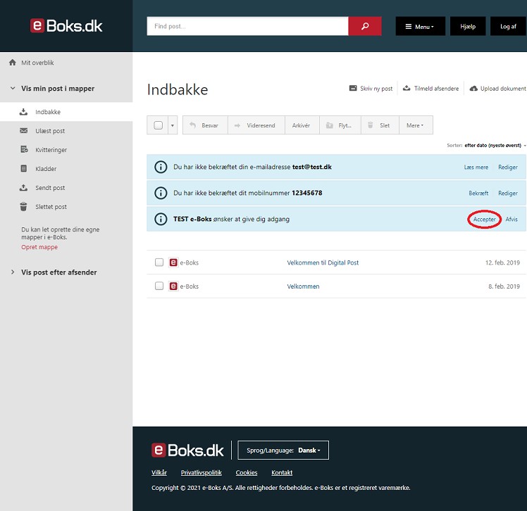Et skærmbillede af e-Boks.dk's indbakke viser en e-mail, der beder om adgang, med knappen Accepter (Acceptér) omkranset af blåt. Den danske brugerflade viser flere indlægsmuligheder i venstre side.
