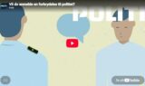To illustrerede politibetjente står over for hinanden; mellem dem er der en taleboble. I baggrunden står ordet »POLITI« med store bogstaver, hvilket understreger politiets rolle i bekæmpelsen af digital svindel. Elementer fra YouTube-brugergrænsefladen er lagt oven på billedet.